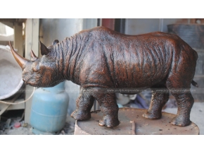 escultura de interior del rinoceronte de bronce escultura de interior